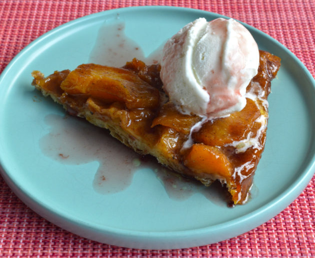 Tarte tatin με ροδάκινα