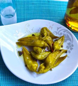 Πιπεριές τουρσί