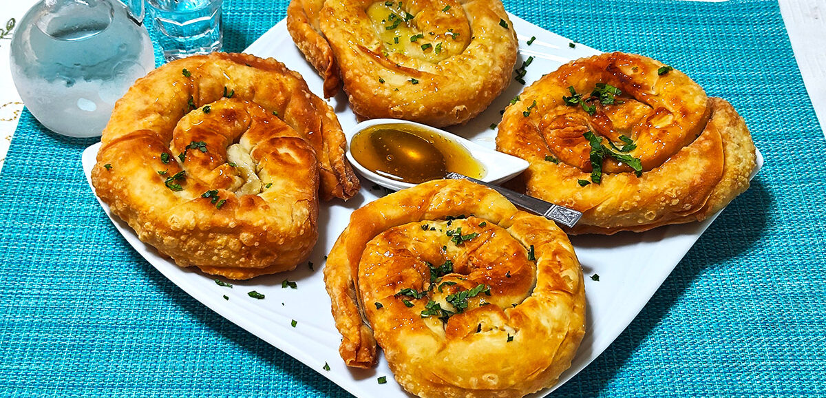 Σαρικόπιτες