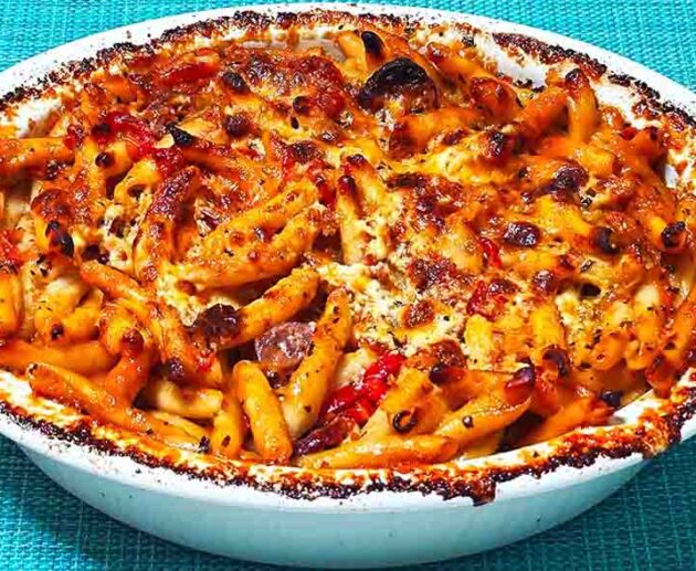 Σκιουφιχτα στο φούρνο με στάκα