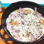 Αυγά με στάκα, απάκι και ανθότυρο ξηρό Χανίων