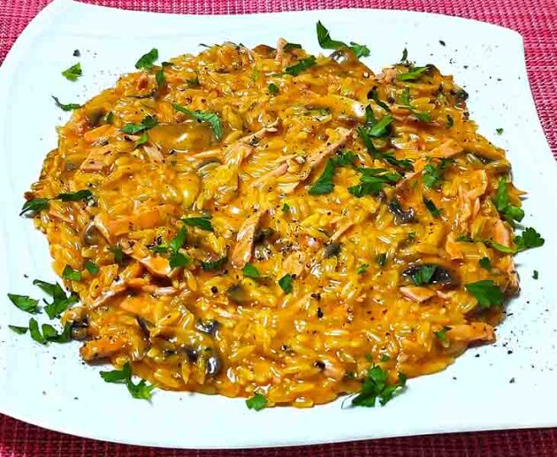 Κριθαρότο με μανιτάρια και καπνιστή μπριζόλα