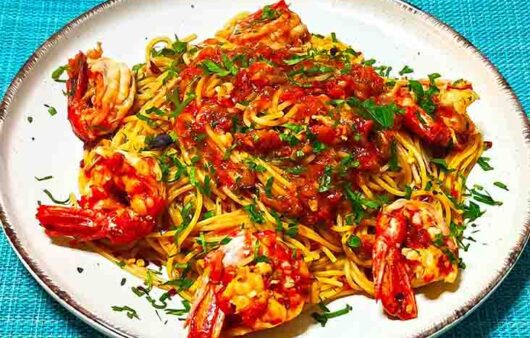 Γαριδομακαρονάδα