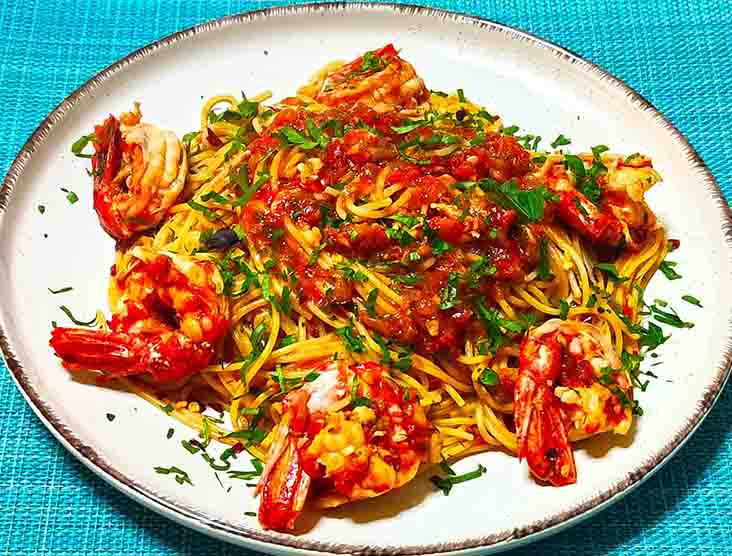 Γαριδομακαρονάδα