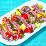 Σαλάτα με ντοματίνια και αντζούγιες